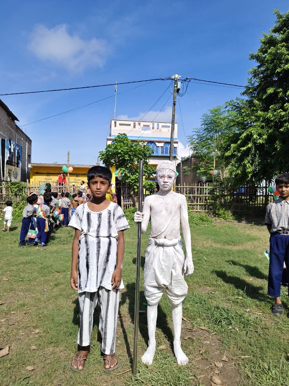 Mahatma Gandhi & Khudiram Bose — Two Icons of India’s Freedom Struggle 🇮🇳 One taught the power of peace and non-violence, the other inspired the nation with fearless courage and sacrifice. Their dedication to India’s freedom will forever remain a part of 